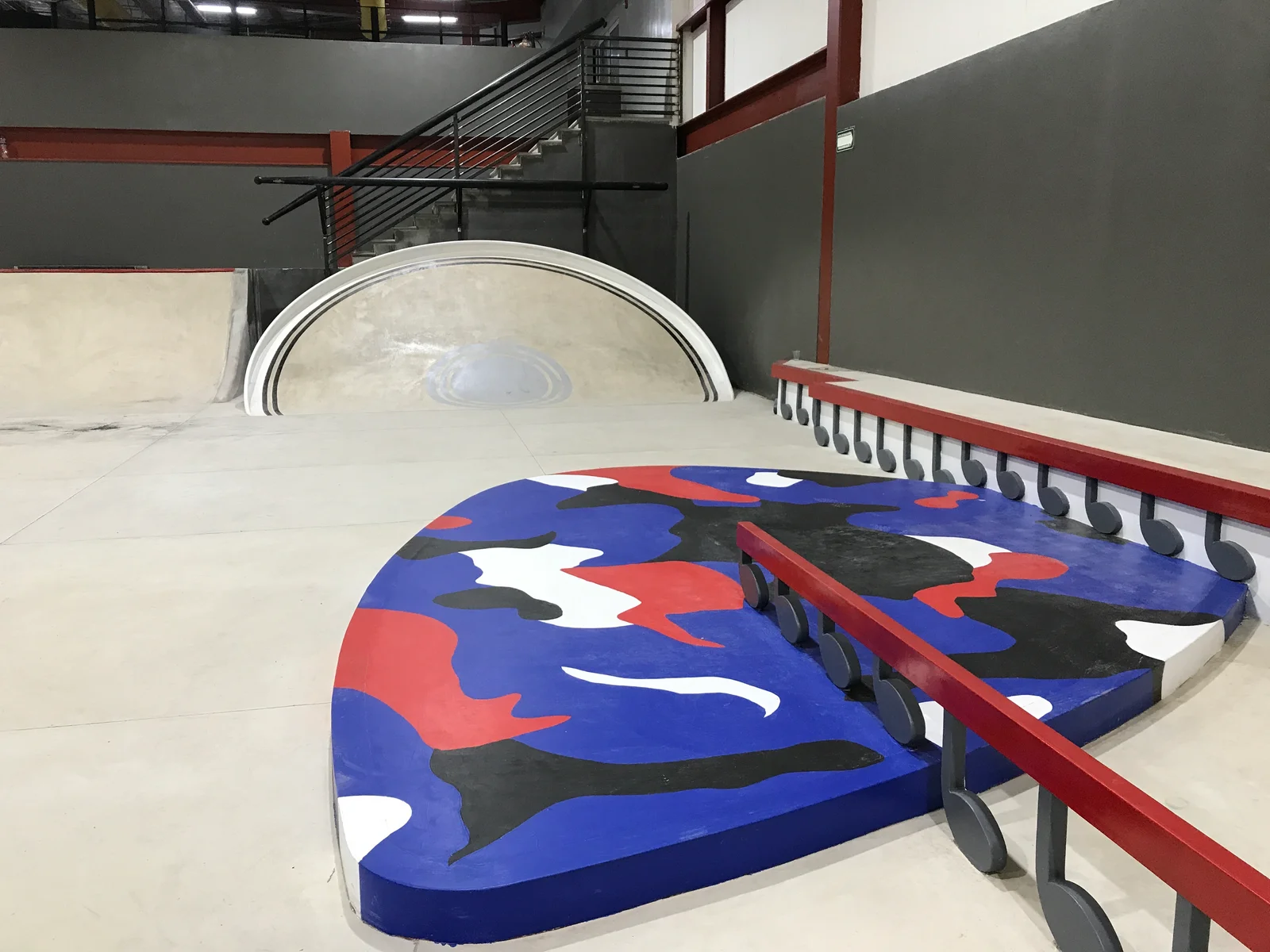 关于滑板场地设计师